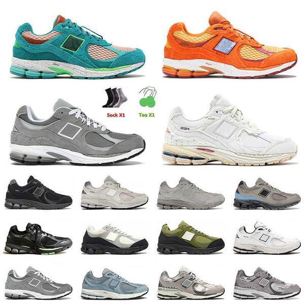 sports 2002r casual shoes water guide peace be the journey triumph for men women black green bb2002r designer sneakers 36-45
sports 2002r casual shoes water guide peace be the journey triumph for men women black green bb2002r designer sneakers 36-45