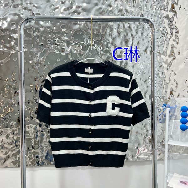 designer t-shirtc lin's 2022 summer new female striped sweater towel embroidered letter cardigan short sleeved t-shirt2002 luxury hoody, White
designer t-shirtc lin's 2022 summer new female striped sweater towel embroidered letter cardigan short sleeved t-shirt2002 luxury hoody, White