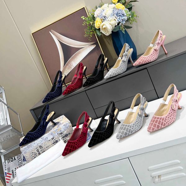 2022 women embroidered ballerina high heel sandals fashion flat bow j'a slingback pumps luxury brand ladies office party wedding dress, Black
2022 women embroidered ballerina high heel sandals fashion flat bow j'a slingback pumps luxury brand ladies office party wedding dress, Black