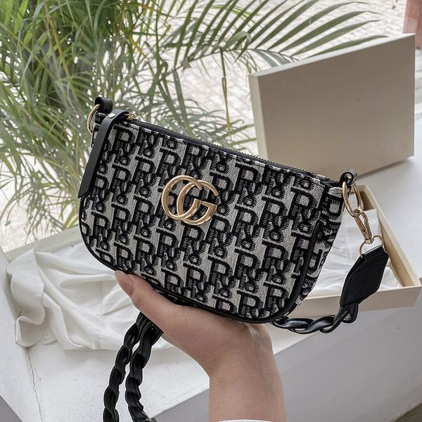 79% off 2022 new luxury accessories designer women's bag new single shoulder messenger bag handbag
79% off 2022 new luxury accessories designer women's bag new single shoulder messenger bag handbag