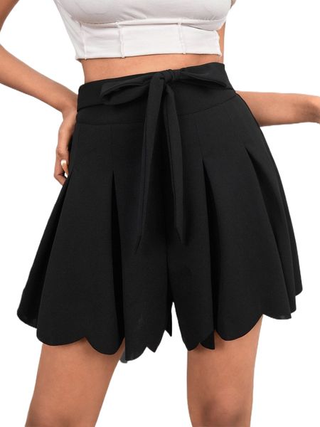 petite belted scallop trim shorts s5kr#, White;black
petite belted scallop trim shorts s5kr#, White;black