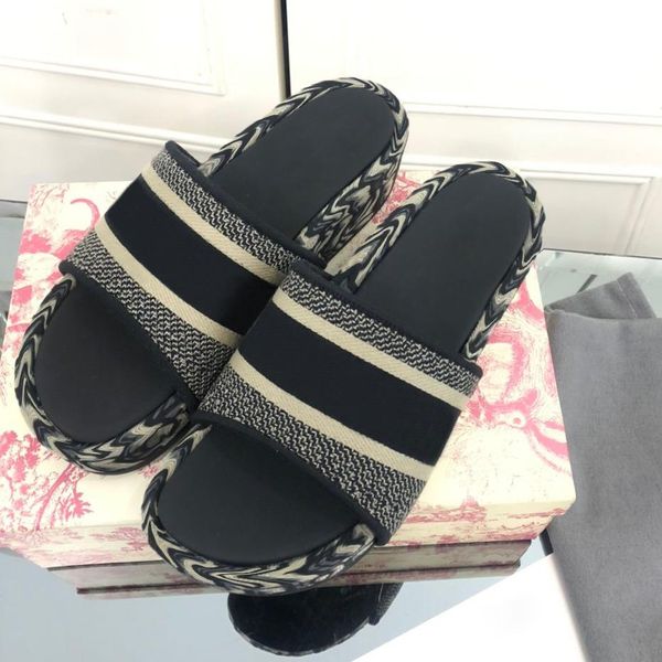 women slippers designers embroidered flip flop canvas cotton platform mules summer letter printed slipper lady stylist sand yfx, Black
women slippers designers embroidered flip flop canvas cotton platform mules summer letter printed slipper lady stylist sand yfx, Black