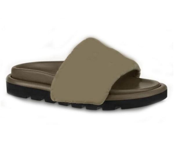 pool pillow flat slippers embossed slide for men and women beach beige three-layer black copper khaki beach sandals with box
pool pillow flat slippers embossed slide for men and women beach beige three-layer black copper khaki beach sandals with box