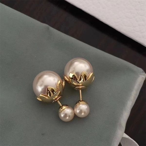 fine classic sunflower size pearl earrings women's simple and versatile earrings, Golden
fine classic sunflower size pearl earrings women's simple and versatile earrings, Golden