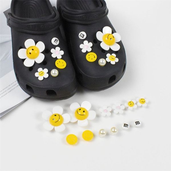 croc charms lovely smiling face flower accessories shoe small daisy decorative buckle finished products 220720, White;pink
croc charms lovely smiling face flower accessories shoe small daisy decorative buckle finished products 220720, White;pink