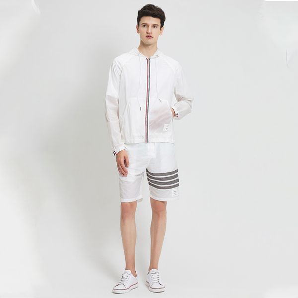 2022 summer outdoor sun protection jacket luxury brand design classic grey vertical striped men's jacket quick dry uv hooded sunscreen, Black;brown
2022 summer outdoor sun protection jacket luxury brand design classic grey vertical striped men's jacket quick dry uv hooded sunscreen, Black;brown