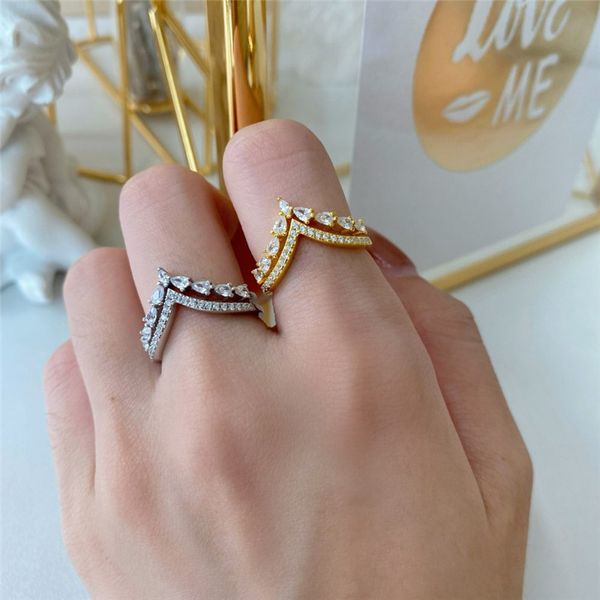 100% 925 sterling silver designer ring wedding rings triangle princess 5a cubic zirconia 18k gold ring for woman engagement friend gift jewe, Slivery;golden
100% 925 sterling silver designer ring wedding rings triangle princess 5a cubic zirconia 18k gold ring for woman engagement friend gift jewe, Slivery;golden