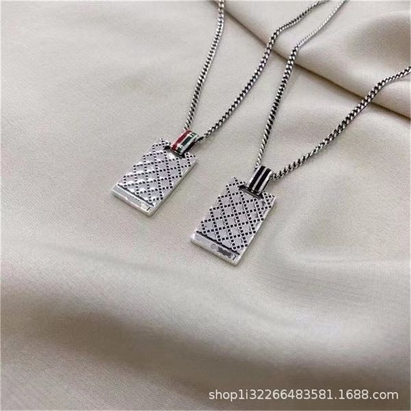 2022 fashion 20% off designer jewelry 925 thai silver gujia green black rhombic rectangular hangtag enamel color necklace fashion net red me
2022 fashion 20% off designer jewelry 925 thai silver gujia green black rhombic rectangular hangtag enamel color necklace fashion net red me