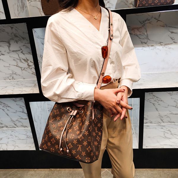 old flower designers sale vintage bucket handbag women bags handbags wallets for leather chain bag crossbody and shoulder m44022 genuine lea
old flower designers sale vintage bucket handbag women bags handbags wallets for leather chain bag crossbody and shoulder m44022 genuine lea