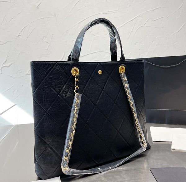 fashion solid color cattlehide shopping bags classic large capacity handbag mummy bags geometry chain cross body shoulder bag designer totes
fashion solid color cattlehide shopping bags classic large capacity handbag mummy bags geometry chain cross body shoulder bag designer totes