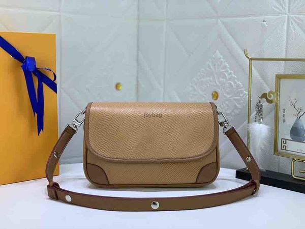 2022 luxury wholesale classic designer designer bag womens leather brown black water ripple bag handlebag crossbody shoulder strap flap pock
2022 luxury wholesale classic designer designer bag womens leather brown black water ripple bag handlebag crossbody shoulder strap flap pock