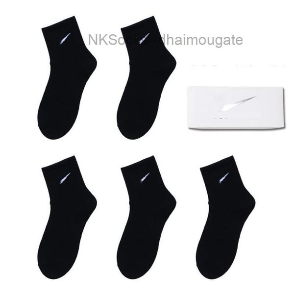 fashion men's classic socks gift box stockings hook brand black white gray medium tube sports cotton sweat absorbing sock men women lux
fashion men's classic socks gift box stockings hook brand black white gray medium tube sports cotton sweat absorbing sock men women lux