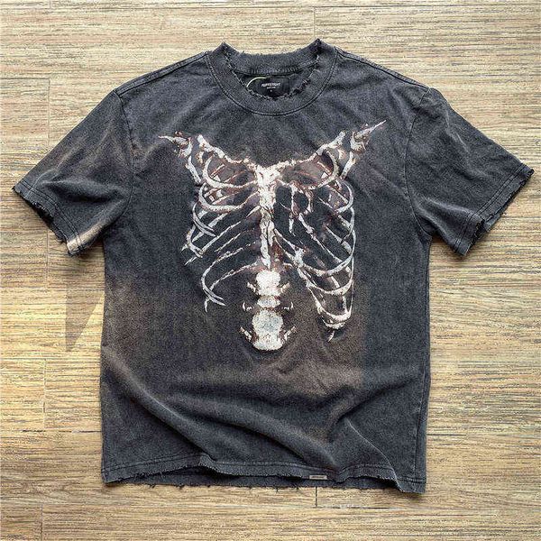 fashion summer brand present skeleton worn wash water damaged hole men's and women's short sleeve t-shirt, White;black
fashion summer brand present skeleton worn wash water damaged hole men's and women's short sleeve t-shirt, White;black