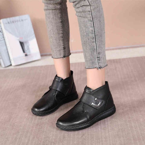 slippers autumn and winter middle-aged leather soft soled short boots flat small size 32 shoes with plush sadr, Black
slippers autumn and winter middle-aged leather soft soled short boots flat small size 32 shoes with plush sadr, Black