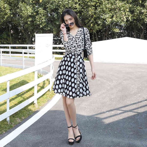 chiffon yarn big swing dress 2022 spring and summer new style temperament fresh broken flower fashion high-grade sense bandage wrap skirt, Black;white
chiffon yarn big swing dress 2022 spring and summer new style temperament fresh broken flower fashion high-grade sense bandage wrap skirt, Black;white