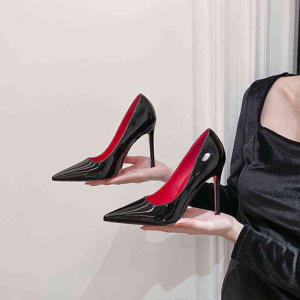 high thin heels 2022 new spring and autumn black textured work shoes large size versatile temperament single shoe women
high thin heels 2022 new spring and autumn black textured work shoes large size versatile temperament single shoe women