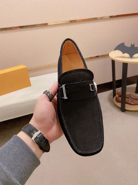 luxury new loafers for mens high-end casual driving shoes wedding dress slip on suede leather party footwear sliver metal size 38-45, Black
luxury new loafers for mens high-end casual driving shoes wedding dress slip on suede leather party footwear sliver metal size 38-45, Black