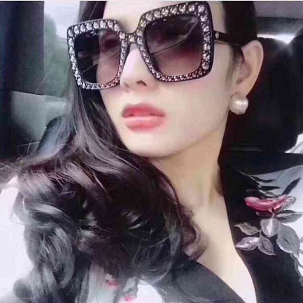 sunglasses personalized plate large frame diamond inlaid women's net red same sunglasses, White;black
sunglasses personalized plate large frame diamond inlaid women's net red same sunglasses, White;black