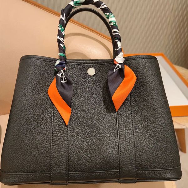 tote bag women handbags crossbody bags shopping handbags large capacity woven wide shoulder strap genuine leather purse silk scarves
tote bag women handbags crossbody bags shopping handbags large capacity woven wide shoulder strap genuine leather purse silk scarves