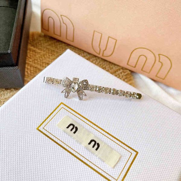jewel 2022 new online celebrity fashionable and versatile diamond studded butterfly hairpin high-end version brass material, Gray
jewel 2022 new online celebrity fashionable and versatile diamond studded butterfly hairpin high-end version brass material, Gray