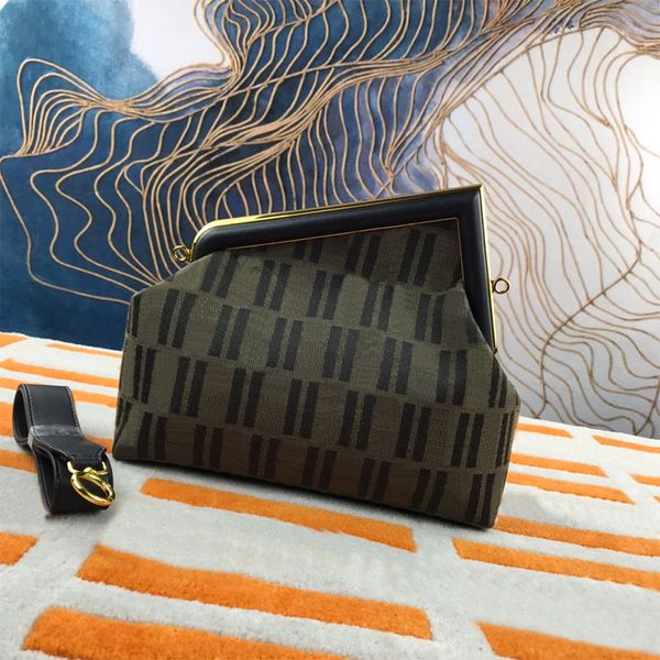 luxury saddle crossbody fendyity bags for womens multicolor handbag designer sling baguette the tote bag shoulder purses woman 7a fends wall
luxury saddle crossbody fendyity bags for womens multicolor handbag designer sling baguette the tote bag shoulder purses woman 7a fends wall