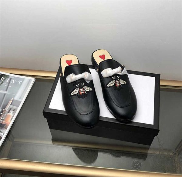 2019 loafers shoes muller genuine leather slippers women mules princetown embroidery fashion designer luxury casual shoes soft comfortable, Black
2019 loafers shoes muller genuine leather slippers women mules princetown embroidery fashion designer luxury casual shoes soft comfortable, Black