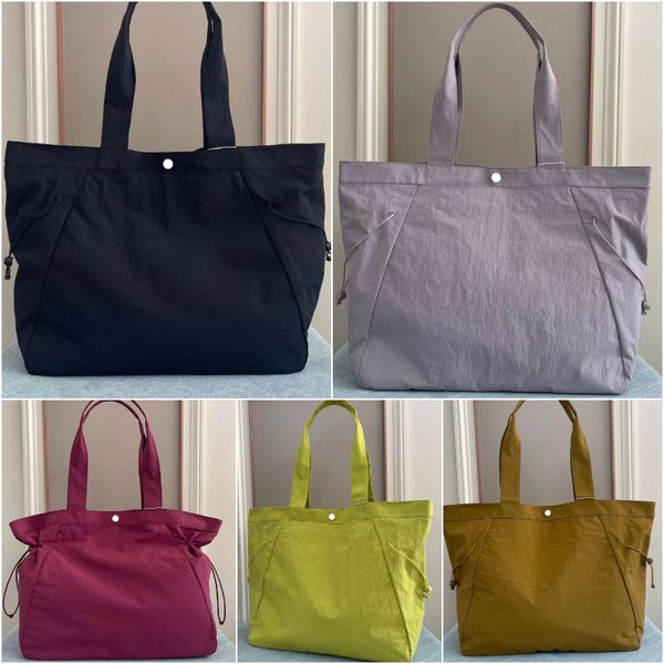 ll-139 luxury womens yoga handbags shoulder bags messenger bags outdoors travel girls duffel bag casual exercise stuff sacks
ll-139 luxury womens yoga handbags shoulder bags messenger bags outdoors travel girls duffel bag casual exercise stuff sacks