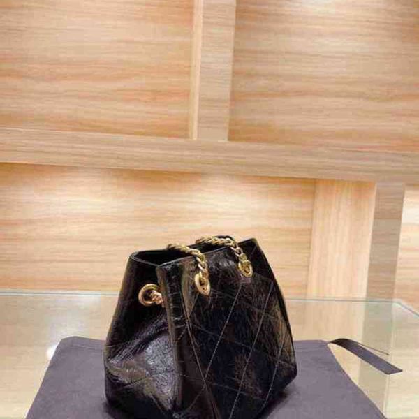 shoulder bags women bucket messenger classic handbag high capacity personality fashion leather purses lady wallet 1104
shoulder bags women bucket messenger classic handbag high capacity personality fashion leather purses lady wallet 1104