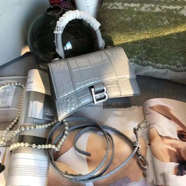 2022 crossbody women bags designer bag handbag balencag'assss leather alligator hourglass cross portable qcrb
2022 crossbody women bags designer bag handbag balencag'assss leather alligator hourglass cross portable qcrb
