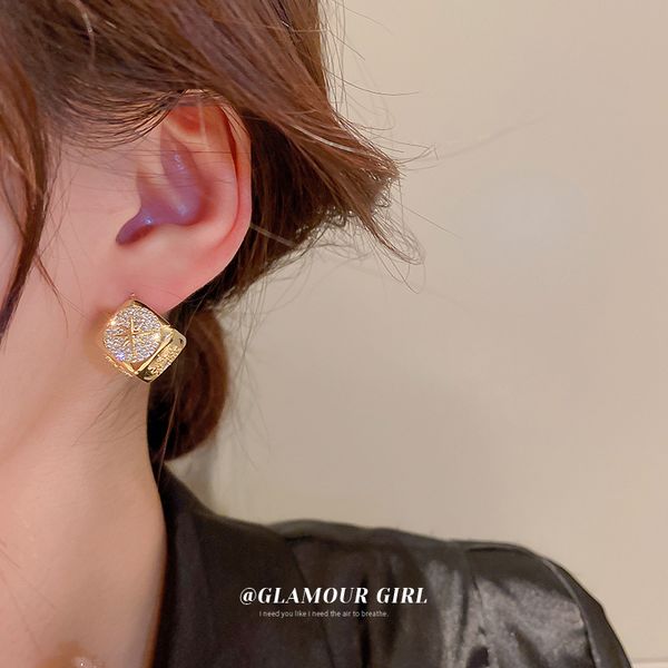 real gold electroplated silver needle zircon xingx square earrings korean high-grade light luxury stud earrings simple special-interest earr, Golden
real gold electroplated silver needle zircon xingx square earrings korean high-grade light luxury stud earrings simple special-interest earr, Golden