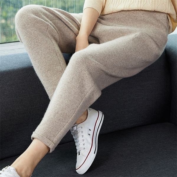 women pants autumn and winter soft comfortable high-waist knitted 100% cashmere knitted pants female elastic thicken pa 201228, Black;white
women pants autumn and winter soft comfortable high-waist knitted 100% cashmere knitted pants female elastic thicken pa 201228, Black;white