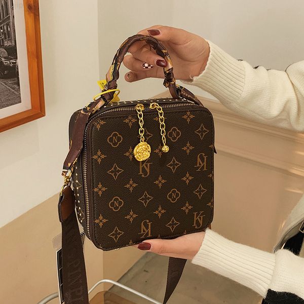 crossbody designer bag one-shoulder messenger ls purses women's personalized printing retro mobile phone small square s
crossbody designer bag one-shoulder messenger ls purses women's personalized printing retro mobile phone small square s