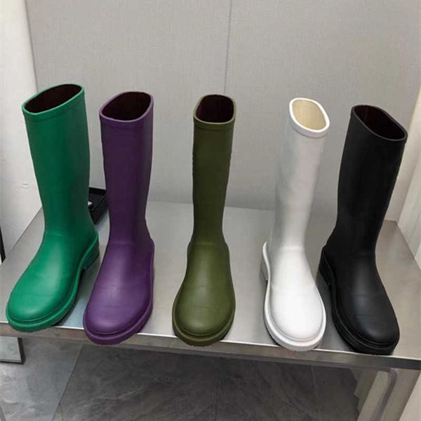 2022 luxury high flat rain boots women ladies youth rubber rainboot brands slip-on summer designer waterproof boot chunky platform rainshoes, Black
2022 luxury high flat rain boots women ladies youth rubber rainboot brands slip-on summer designer waterproof boot chunky platform rainshoes, Black