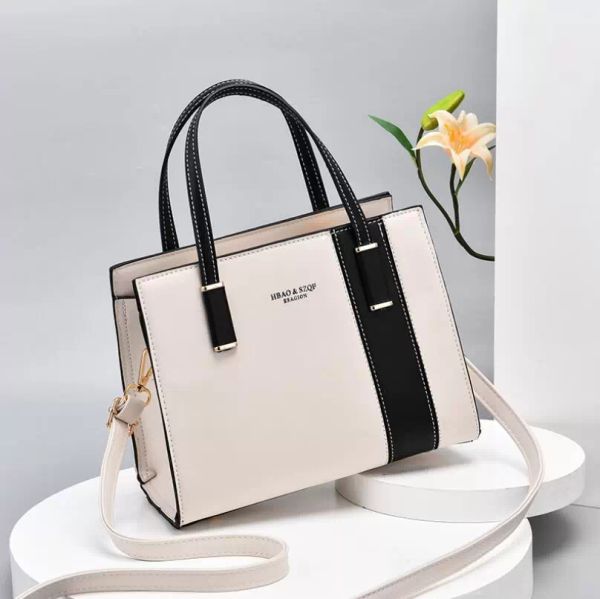 2021 new fashion commuter female bag stitching allmatch messenger shoulder bag female handbag square tote bag bolso de mujer
2021 new fashion commuter female bag stitching allmatch messenger shoulder bag female handbag square tote bag bolso de mujer