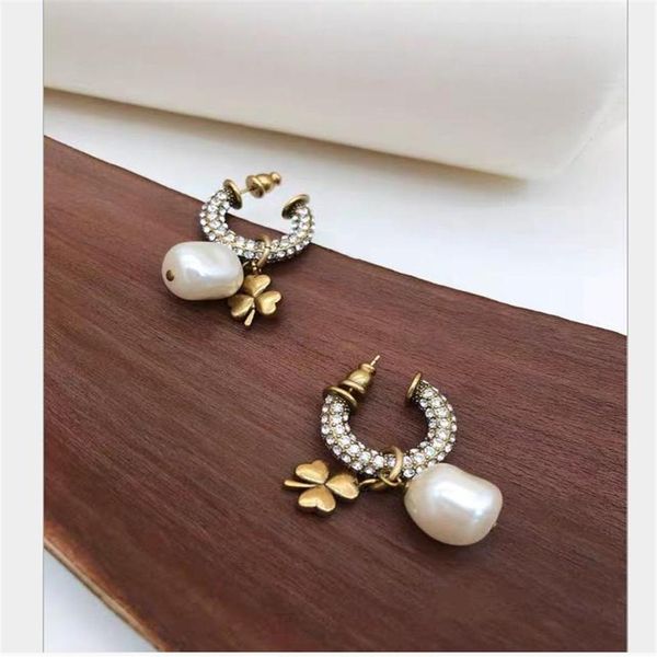 earrings 2019 new retro crystal earrings temperament personality versatile pearl270s, Golden;silver
earrings 2019 new retro crystal earrings temperament personality versatile pearl270s, Golden;silver
