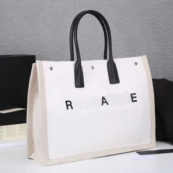 designer bags dai fei bag women crossbody square handbag large capacity high-grade lady wallet small and exquisite design foreign style very
designer bags dai fei bag women crossbody square handbag large capacity high-grade lady wallet small and exquisite design foreign style very