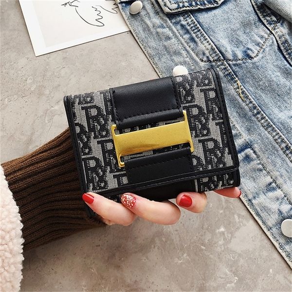new fashion long large capacity foreign style short card zero wallet wholesale design purses online, Red;black
new fashion long large capacity foreign style short card zero wallet wholesale design purses online, Red;black