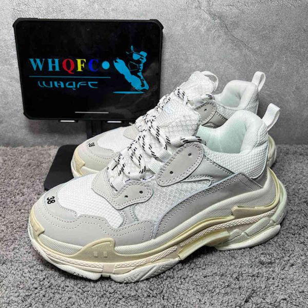 mens triple s shoes 17fw sneaker womens paris black white letter colorful blue bright red rice ash grey green pink silvery retro ladies
mens triple s shoes 17fw sneaker womens paris black white letter colorful blue bright red rice ash grey green pink silvery retro ladies