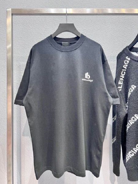 2022 spring/summer printed letter short sleeve suit shirt men's women's personality trend t-shirt g23s, Black;brown
2022 spring/summer printed letter short sleeve suit shirt men's women's personality trend t-shirt g23s, Black;brown