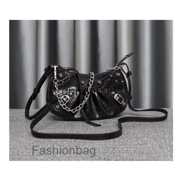 cagole bags le 2022 locomotive designer bag high mini chain rivet handbag women's leather balencaigs 8k02
cagole bags le 2022 locomotive designer bag high mini chain rivet handbag women's leather balencaigs 8k02