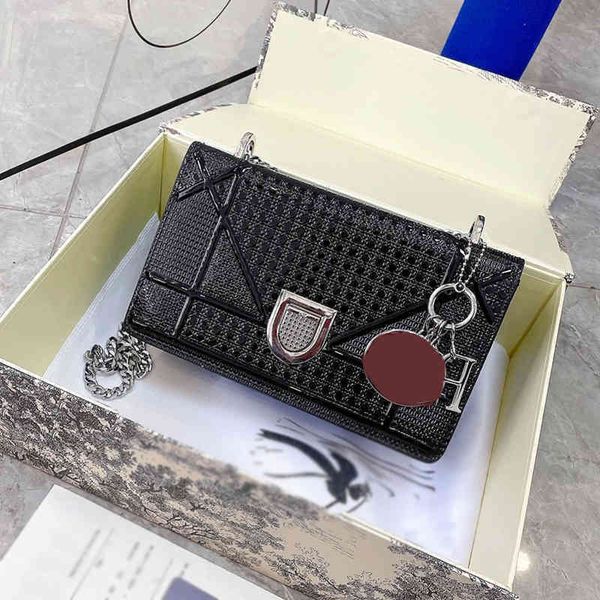 evening bags designer bag elegant handbags for women shoulder crossbody ladies classic purses fashion clutch shield 0507
evening bags designer bag elegant handbags for women shoulder crossbody ladies classic purses fashion clutch shield 0507