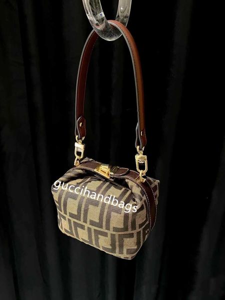 designer bags crossbody bag handbag women men transparent sleeve work id clear card holder protector cover badge office school supply, Brown;gray
designer bags crossbody bag handbag women men transparent sleeve work id clear card holder protector cover badge office school supply, Brown;gray