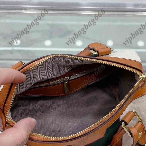 boston bags women vintage handbag classic travel shoulder packs leather high capacity designer crossbody female sports luggage 01310415, Black;red
boston bags women vintage handbag classic travel shoulder packs leather high capacity designer crossbody female sports luggage 01310415, Black;red