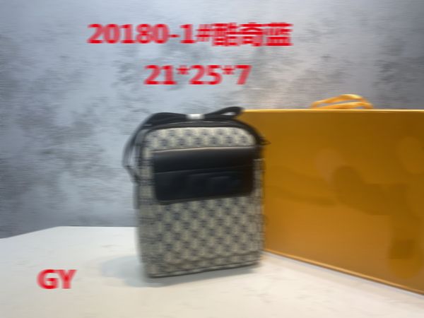 women duffle bags designer shoulder leather briefcases men handbag luxury bolsas messenger bags mens wedding dress crossbody wallets boys gi
women duffle bags designer shoulder leather briefcases men handbag luxury bolsas messenger bags mens wedding dress crossbody wallets boys gi