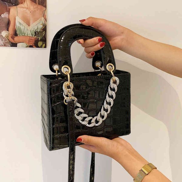 diamond handbag glitter digner purse chain women's shoulder bag stylish fashion crossbody for girl 2022 msenger bags
diamond handbag glitter digner purse chain women's shoulder bag stylish fashion crossbody for girl 2022 msenger bags