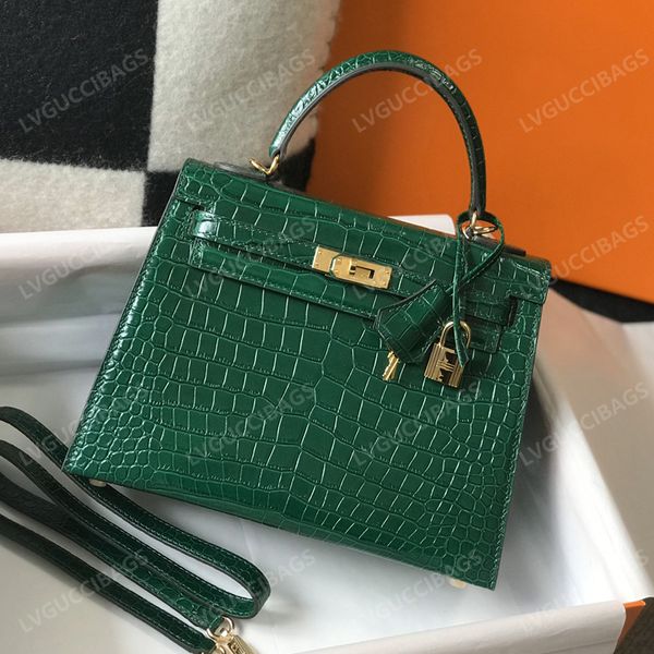 luxury designer messenger bag 2022 second generation crocodile leather 25cm green single shoulder strap leather metal accessories silk scarf
luxury designer messenger bag 2022 second generation crocodile leather 25cm green single shoulder strap leather metal accessories silk scarf
