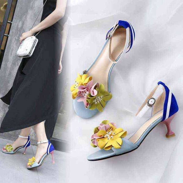 designer women's shoes boots 2022 summer thin heel sandal's color matching flower high heels one-sided buckle open toe wrap women&, Black
designer women's shoes boots 2022 summer thin heel sandal's color matching flower high heels one-sided buckle open toe wrap women&, Black