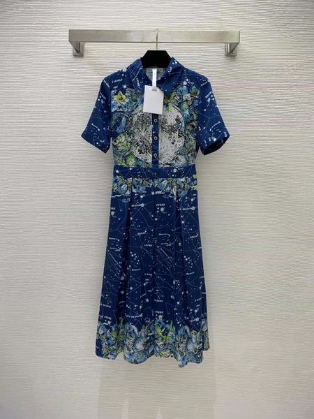 milan runway dresses 2022 summer autumn lapel neck short sleeve women's designer dress brand same style sundress 0529-36, Black
milan runway dresses 2022 summer autumn lapel neck short sleeve women's designer dress brand same style sundress 0529-36, Black