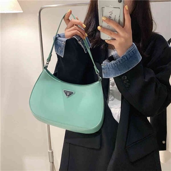 wholesale online 75% off discounts simple fashion armpit high texture versatile single shoulder middle ancient half moon oblique cross bag
wholesale online 75% off discounts simple fashion armpit high texture versatile single shoulder middle ancient half moon oblique cross bag