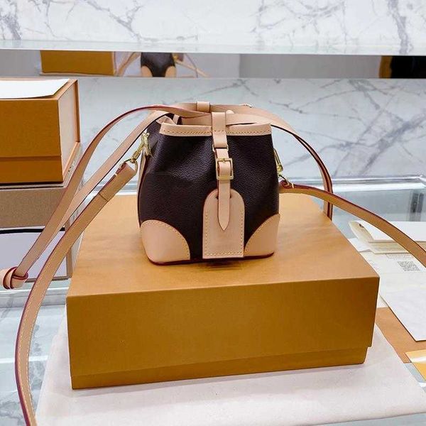 designer mini crossbody bag purse for women drawstring leather shoulder bags casual fashion lightweight handbags luxury ladies tote purses
designer mini crossbody bag purse for women drawstring leather shoulder bags casual fashion lightweight handbags luxury ladies tote purses